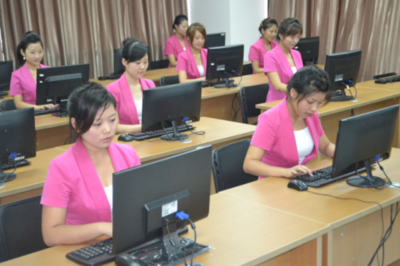 每晚6000萬女性熱衷淘寶“云逛街”，電商消費行為現新趨勢